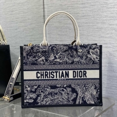 Christian Dior Shopping Bags